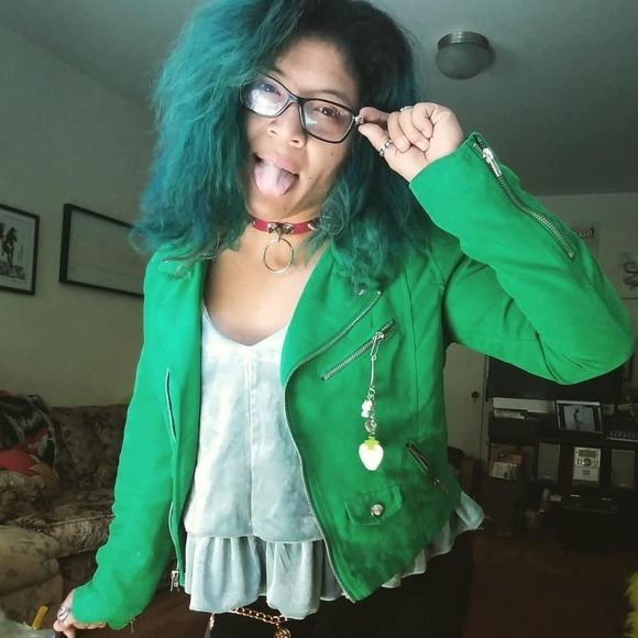 Meet your Posher, Zayanna - Picture 1 of 1